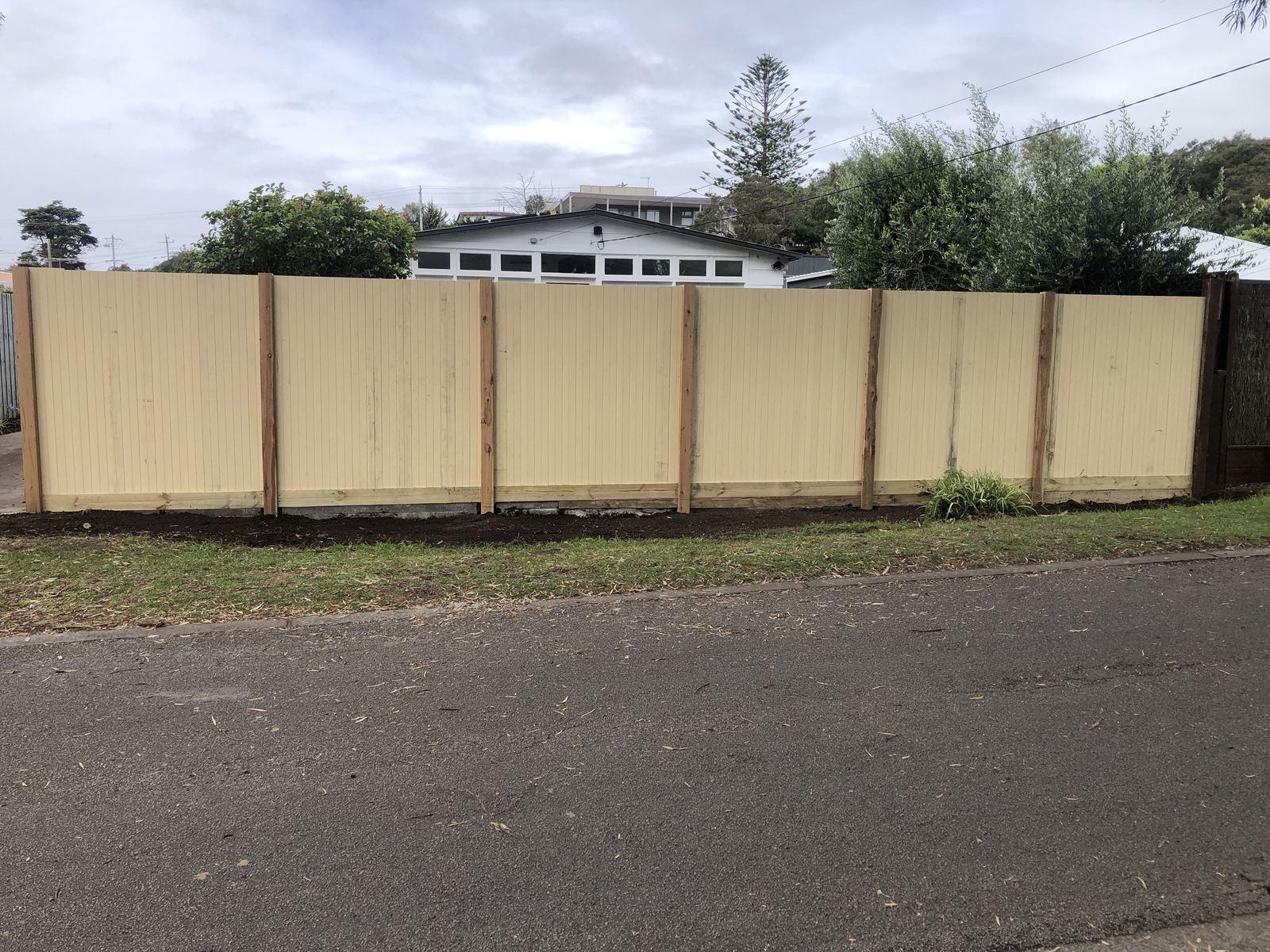 Fencing in Rye photo 34