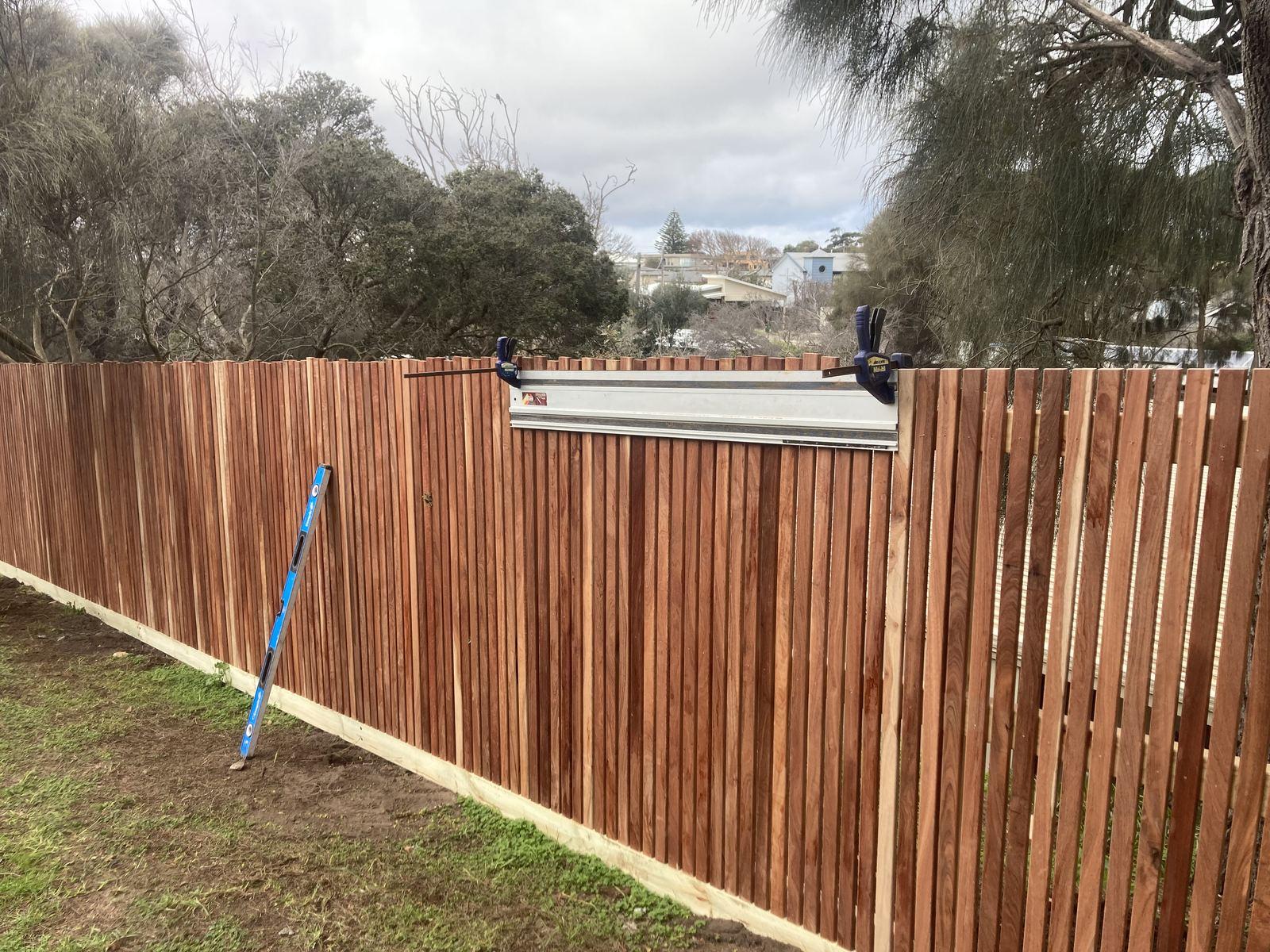 Fencing in Sorrento photo 2