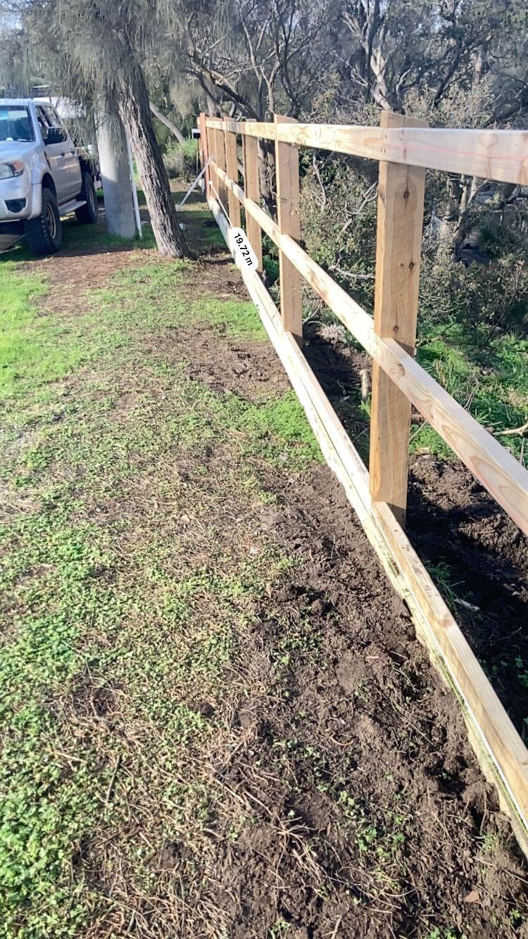 Fencing in Sorrento photo 6