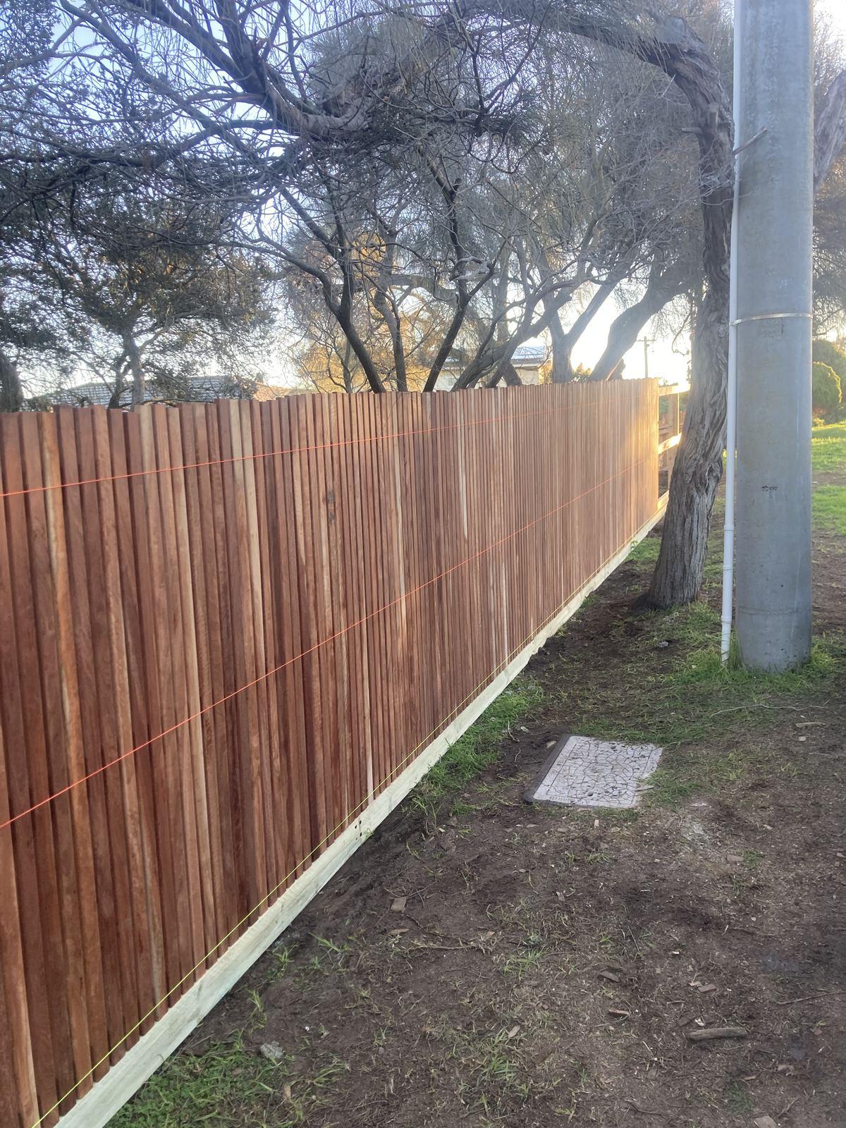 Fencing in Sorrento photo 8