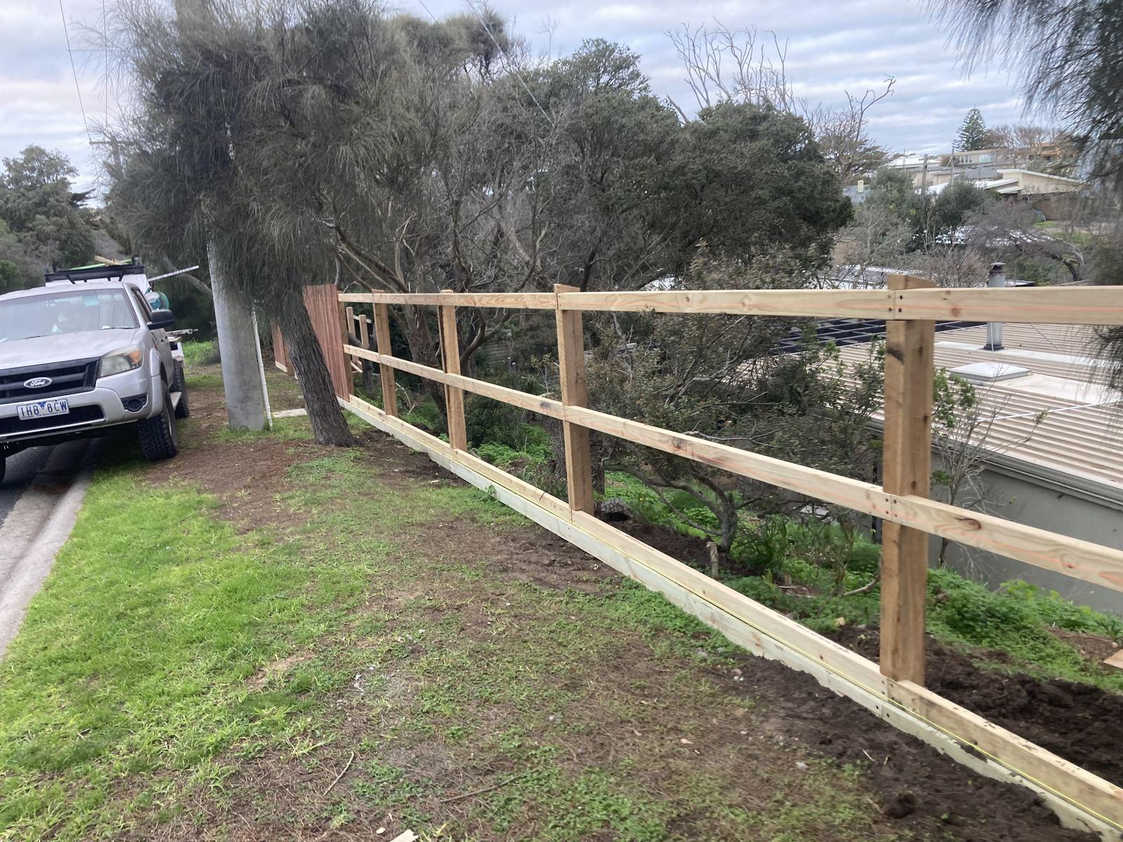 Fencing in Sorrento photo 11