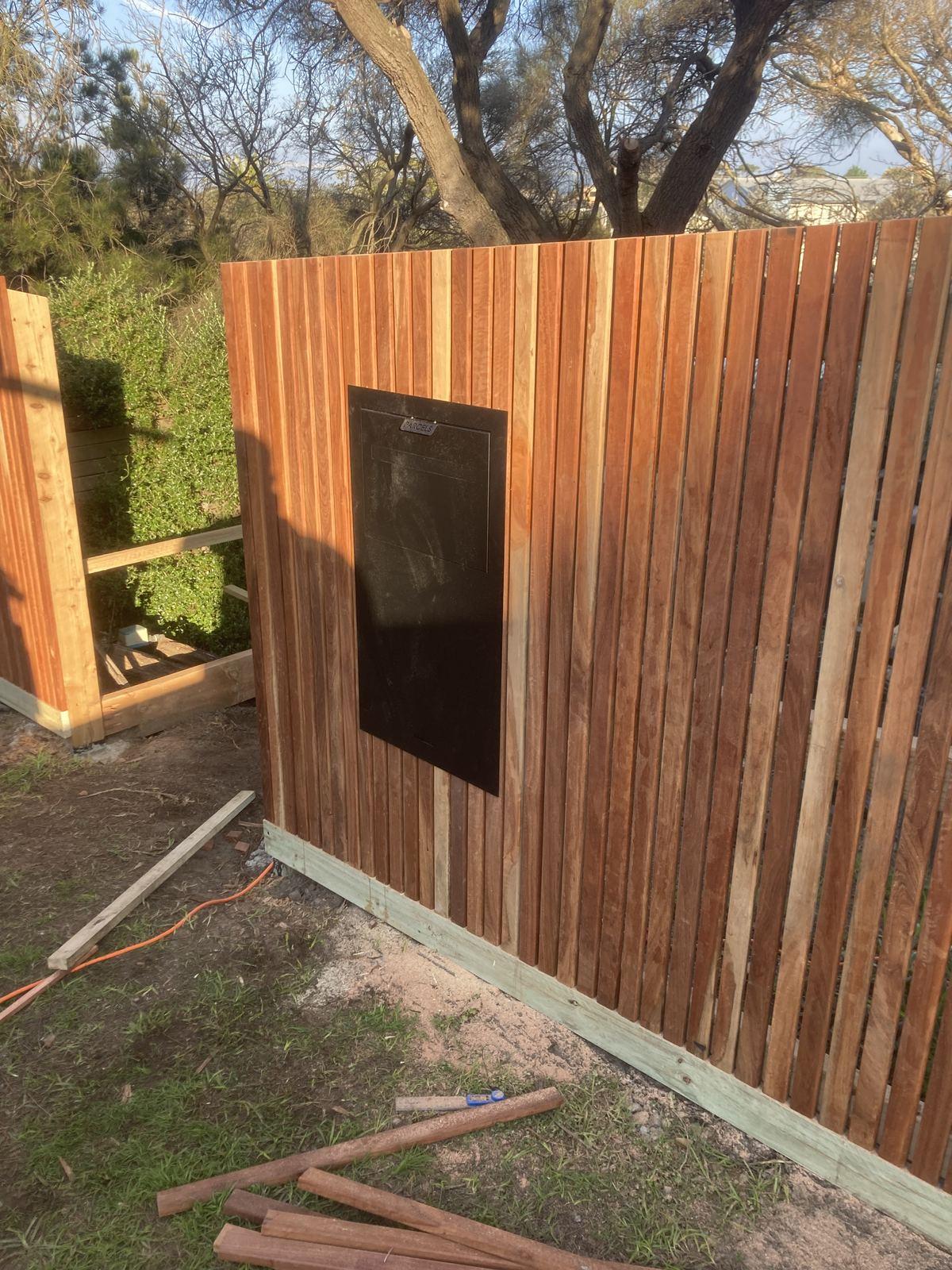 Fencing in Sorrento photo 19
