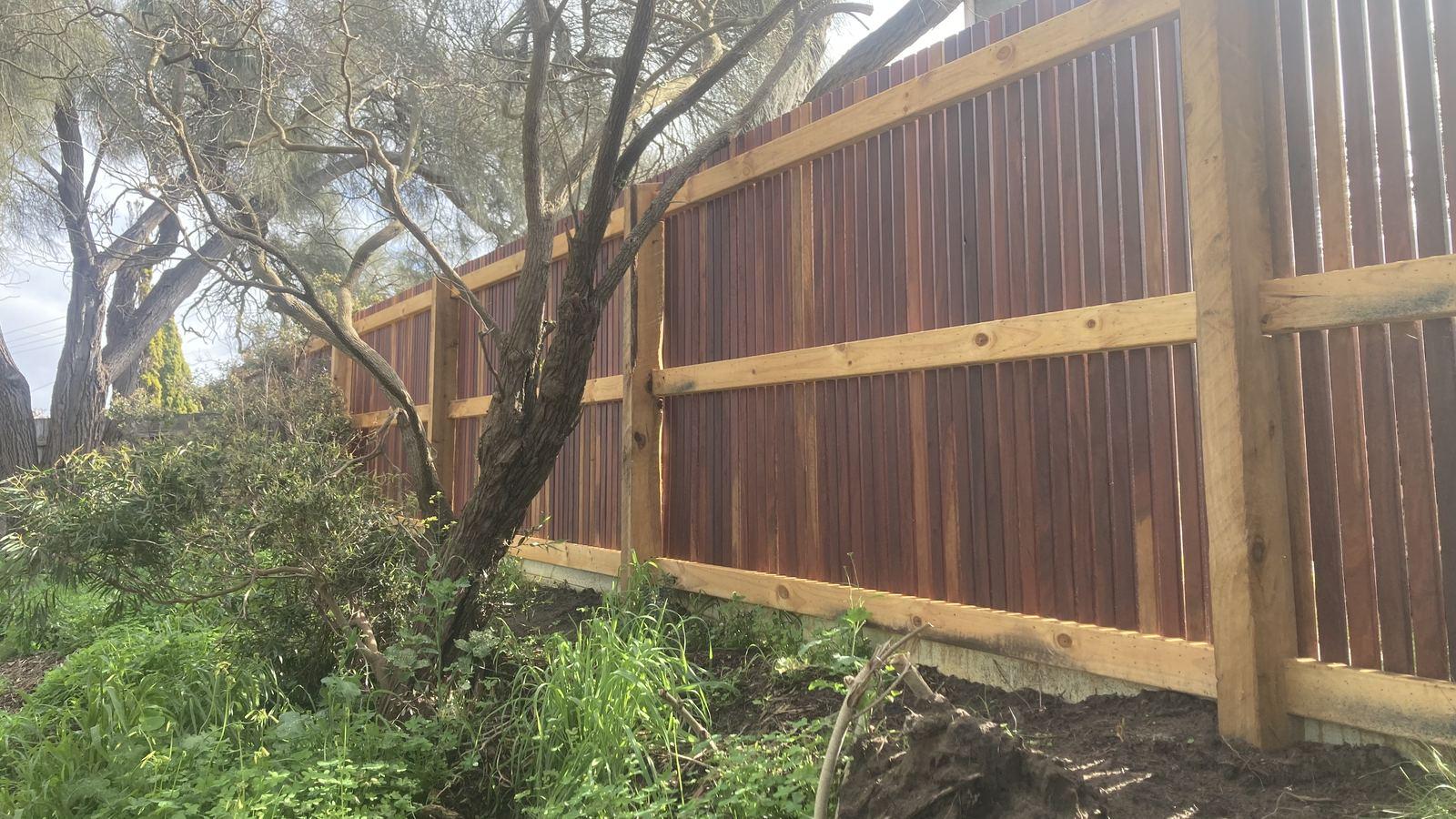 Fencing in Sorrento photo 21
