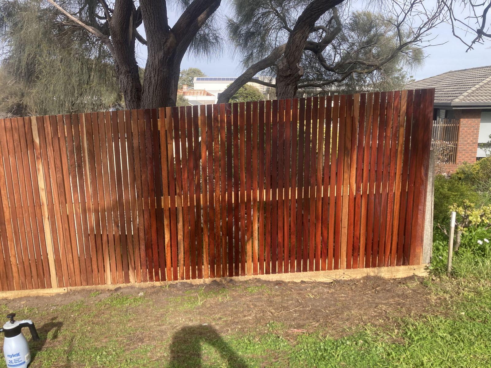Fencing in Sorrento photo 26