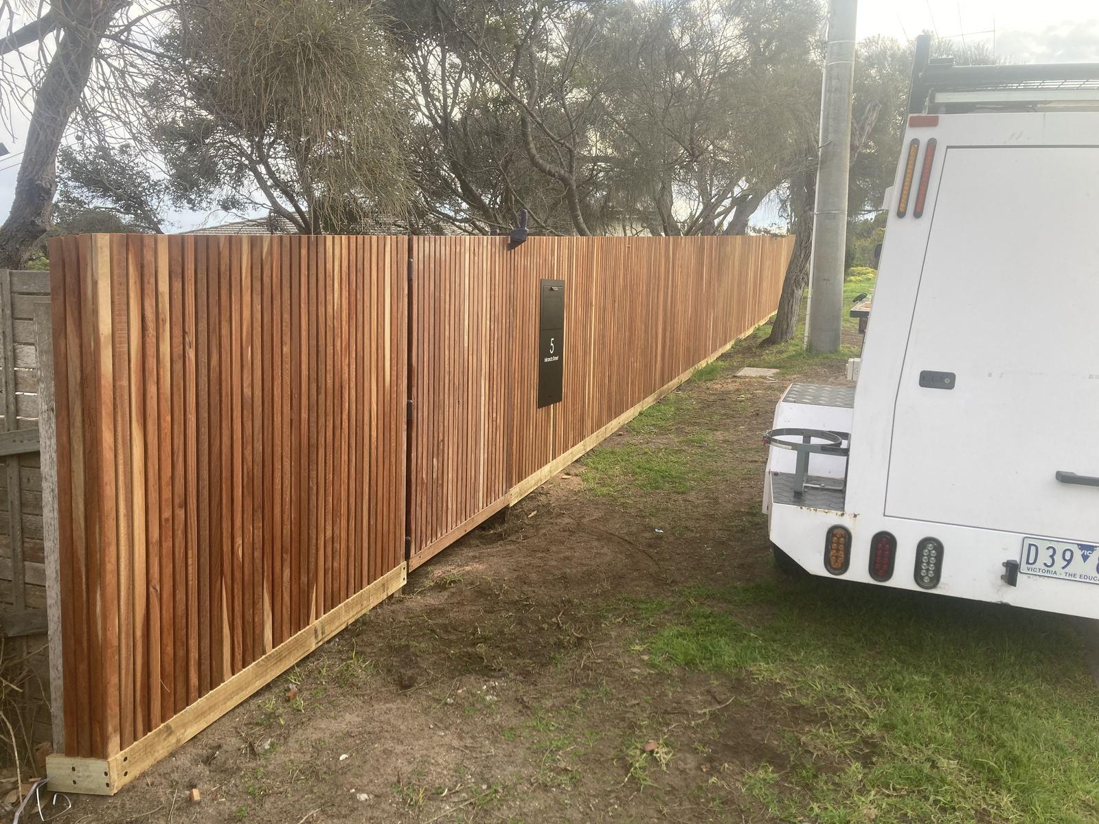 Fencing in Sorrento photo 27