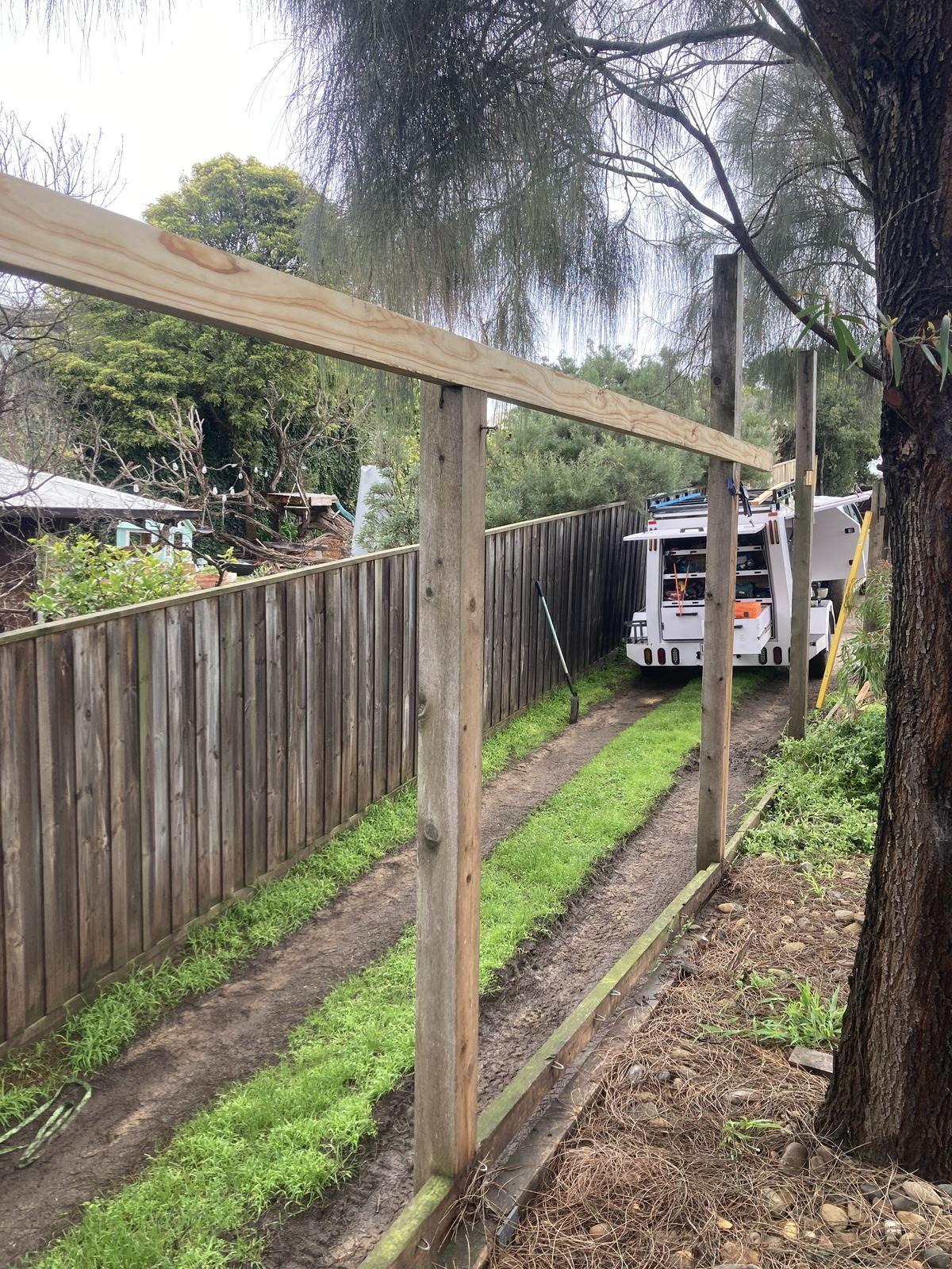 Fencing in Sorrento photo 37