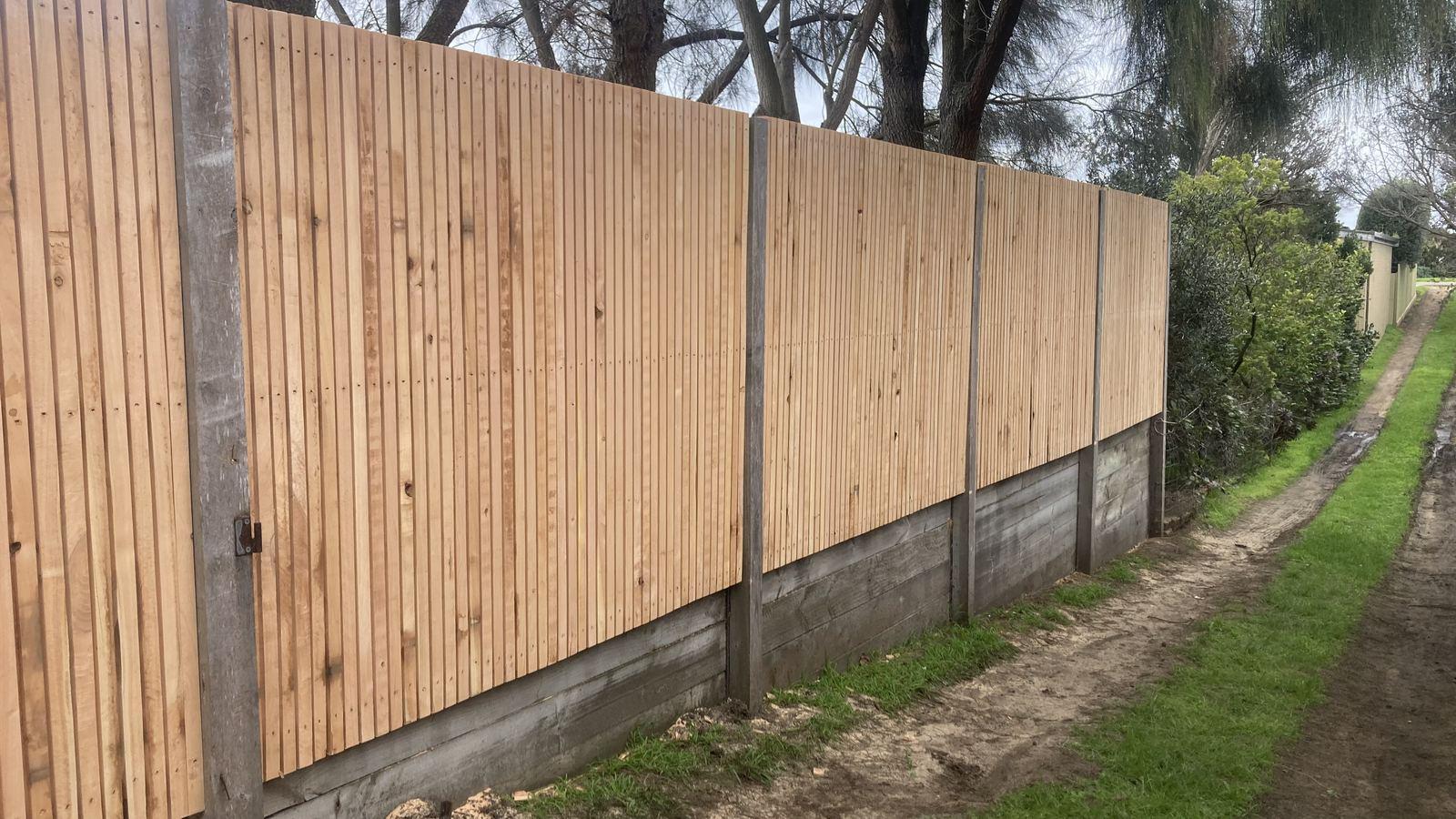 Fencing in Sorrento photo 43